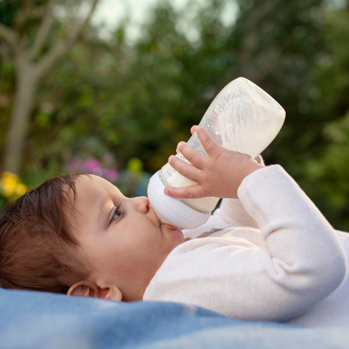 Philips Avent Natural Response Baby Bottle - 330 ml